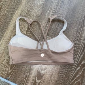 Lululemon size 4 beige free to be bra
